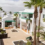 Apartment Acacias