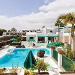 Acacias Apartment *