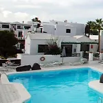 Acacias Apartment
