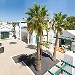 Acacias * Puerto del Carmen (Lanzarote)
