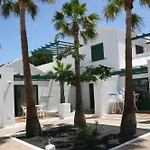 Acacias Apartment