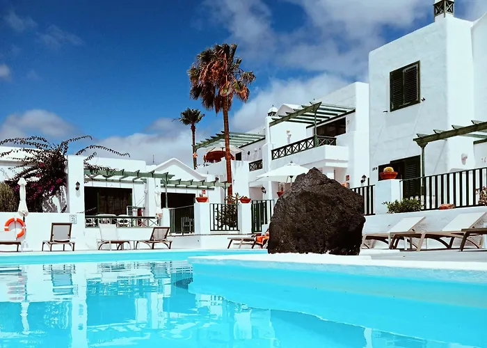 Acacias Puerto del Carmen (Lanzarote)