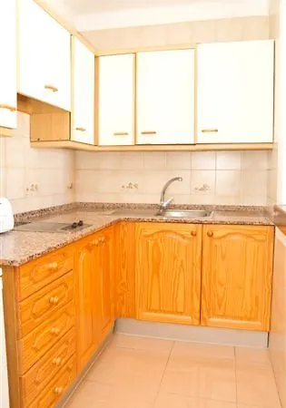 Acacias Puerto del Carmen (Lanzarote)