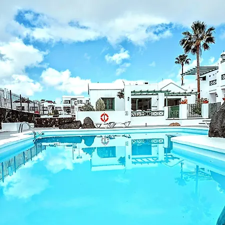 Acacias Apartment *