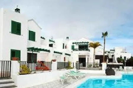 Acacias Apartament *