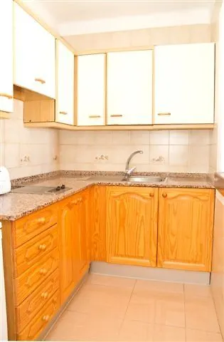 金合欢公寓式酒店 卡门港