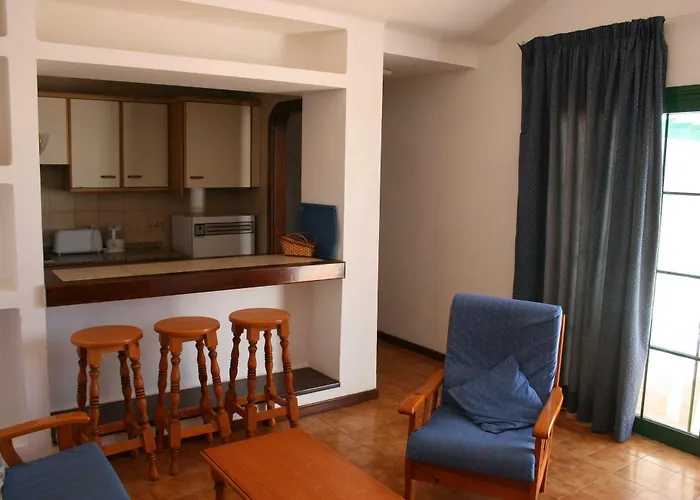 金合欢公寓式酒店 卡门港