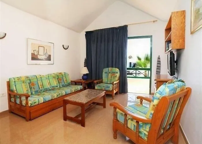 金合欢公寓式酒店 *