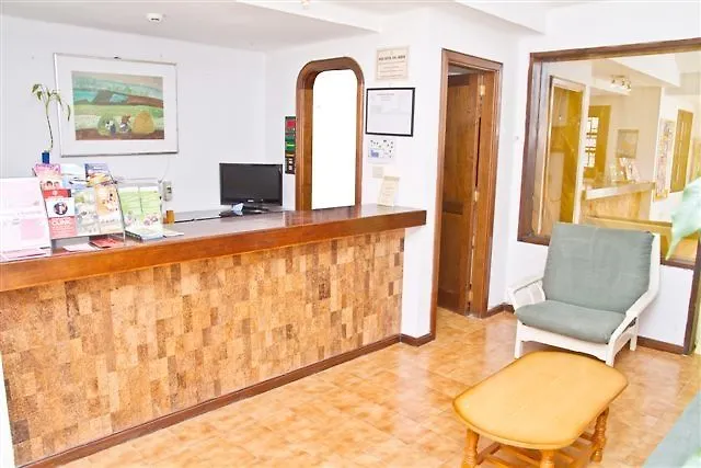 金合欢公寓式酒店 *